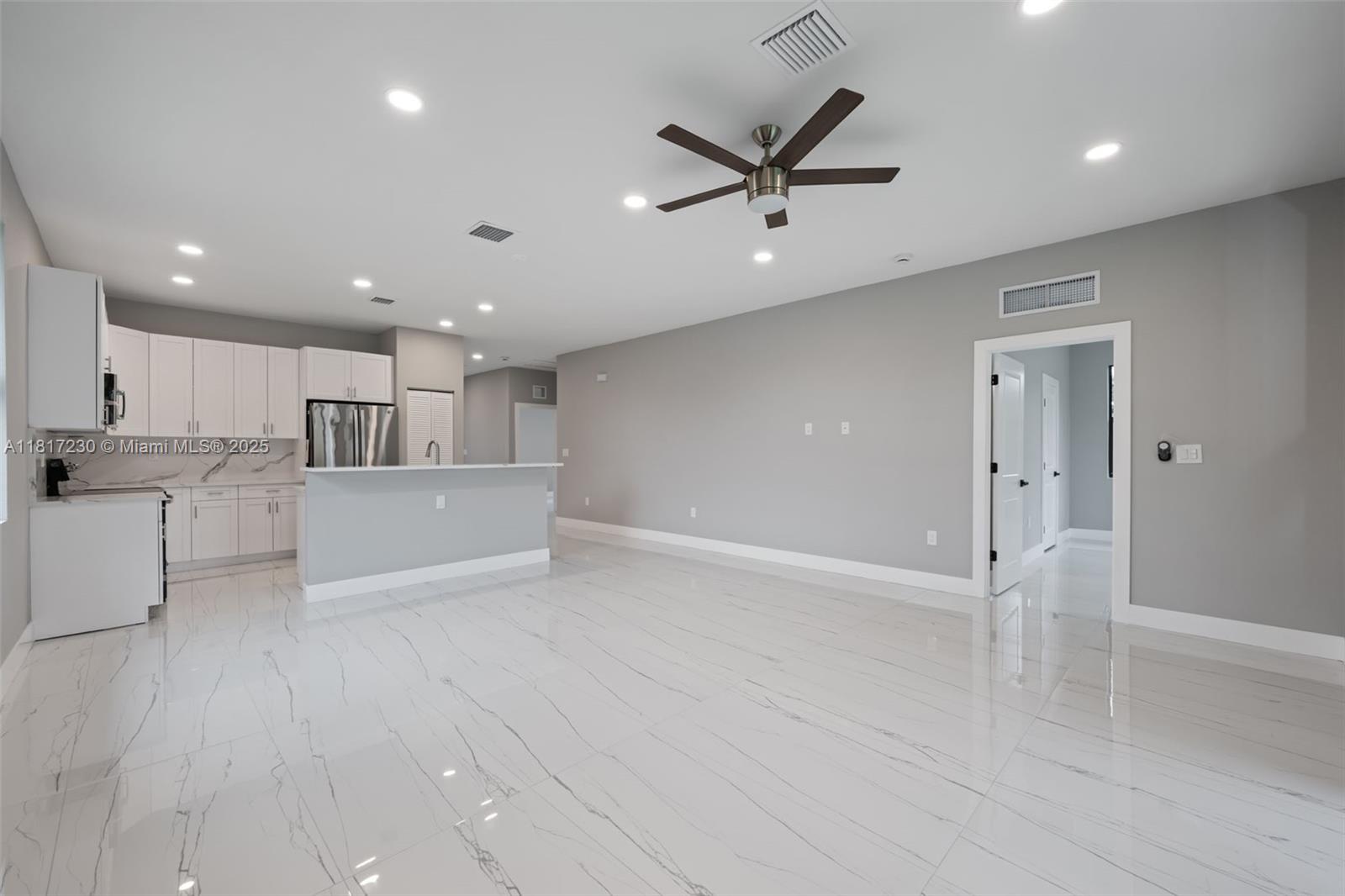 2884 NW 8th Ct, Fort Lauderdale, Florida image 13