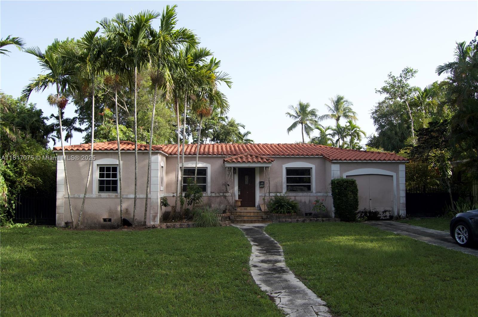 720 NE 117th St, Biscayne Park, Florida image 1
