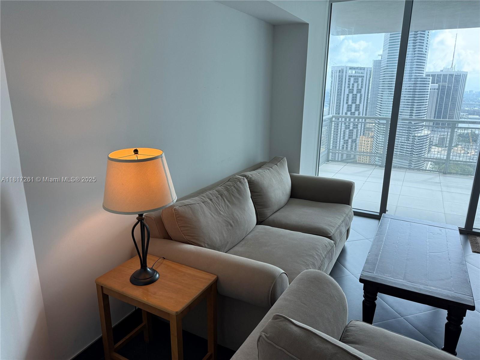 350 S Miami Ave #3707, Miami FL 33130