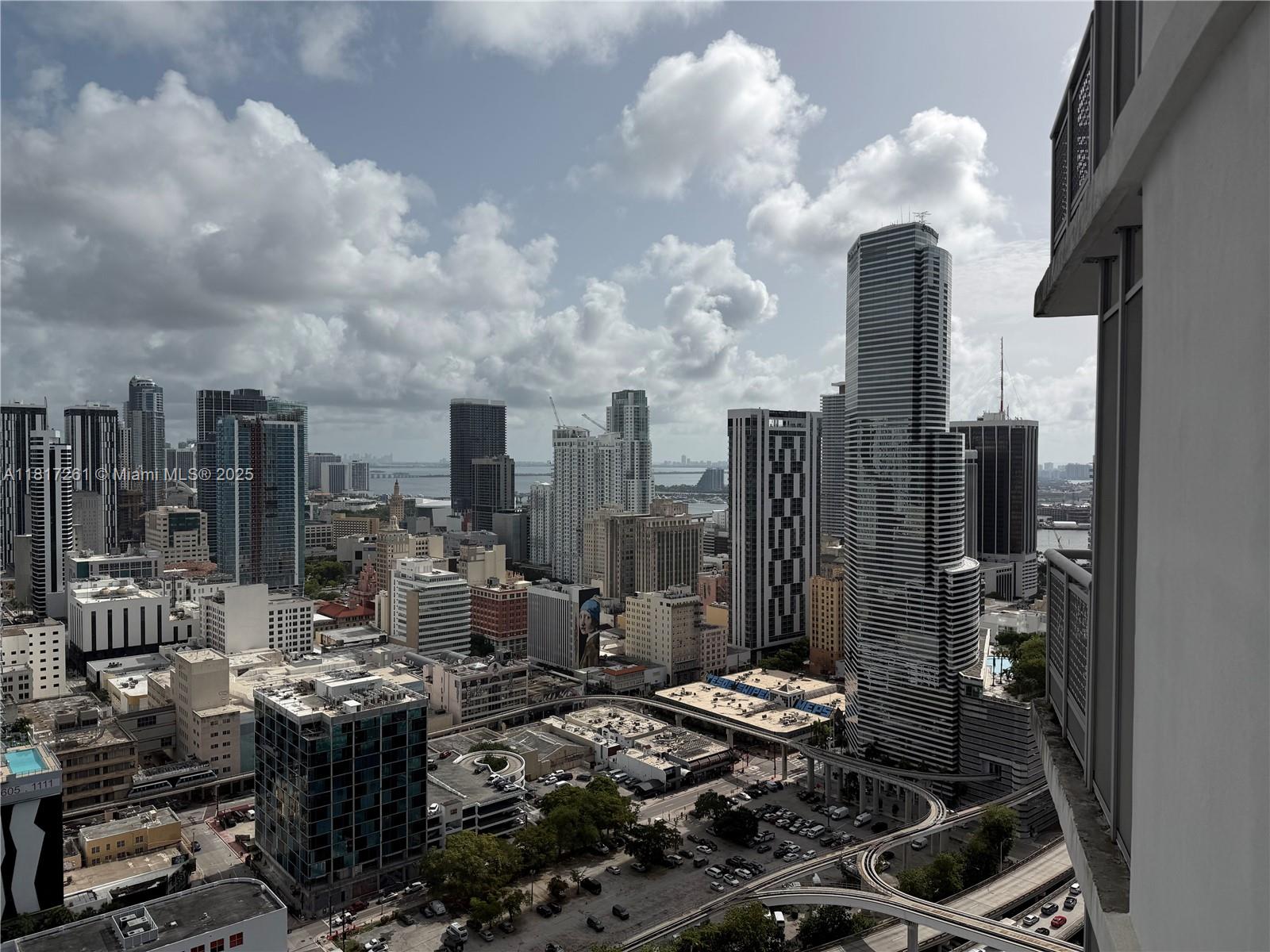 350 S Miami Ave #3707, Miami FL 33130