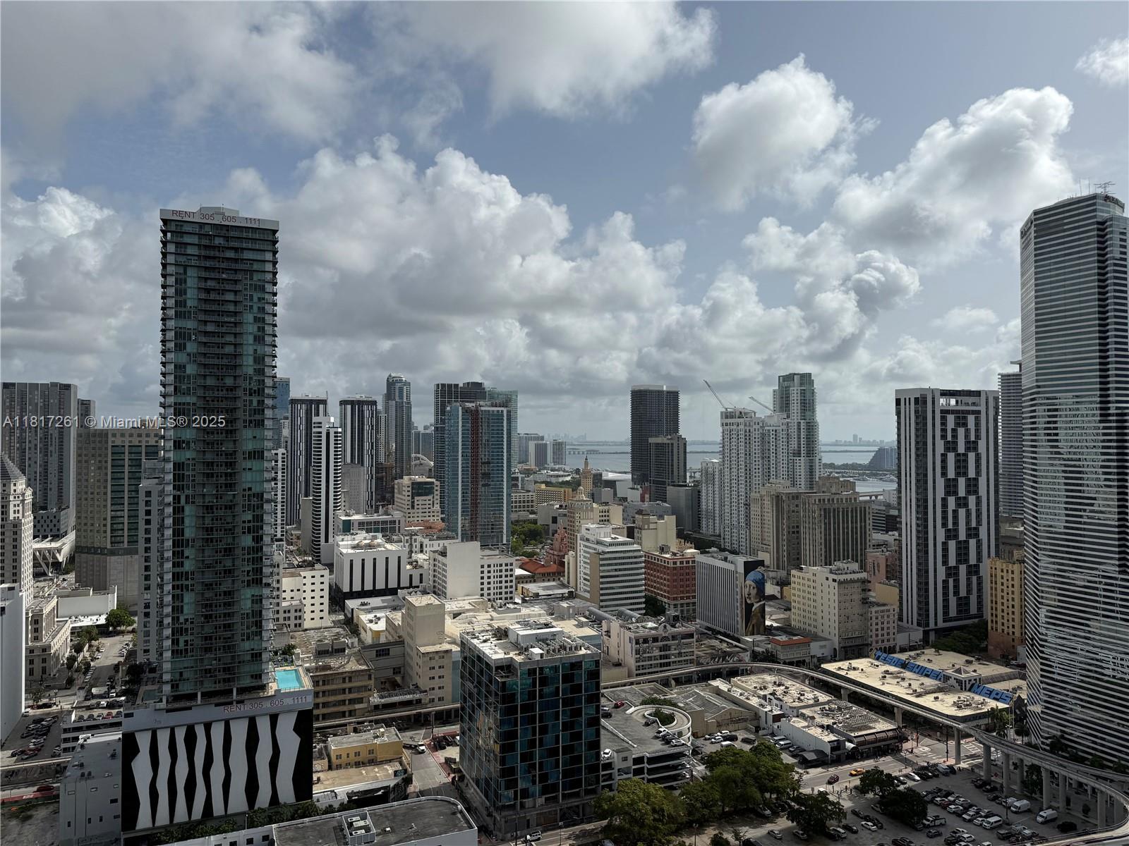 350 S Miami Ave #3707, Miami FL 33130