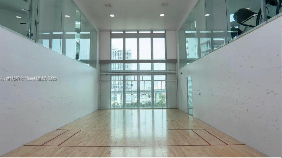 350 S Miami Ave #3707, Miami FL 33130