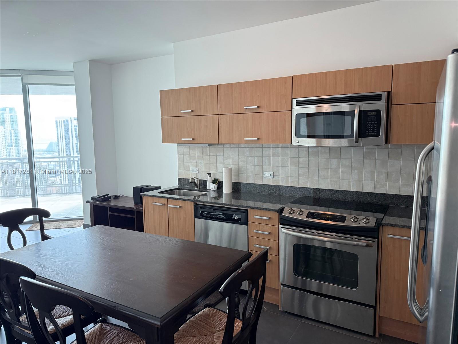350 S Miami Ave #3707, Miami FL 33130