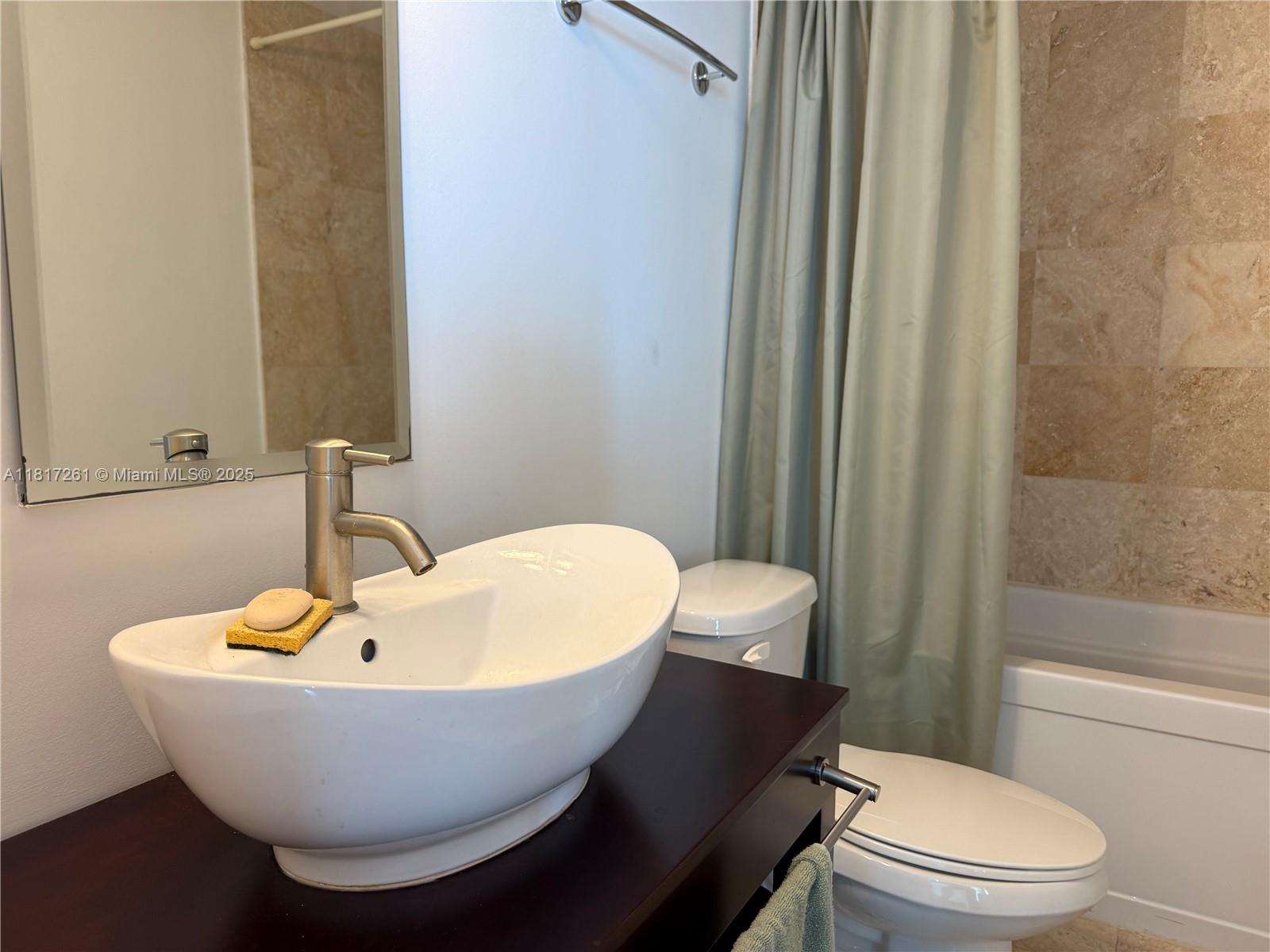350 S Miami Ave #3707, Miami FL 33130