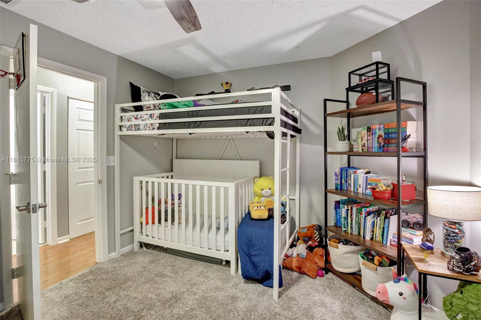 9012 Lake Park Cir S, Davie, Florida image 31