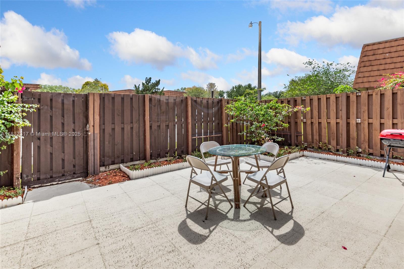 Property photo # 4