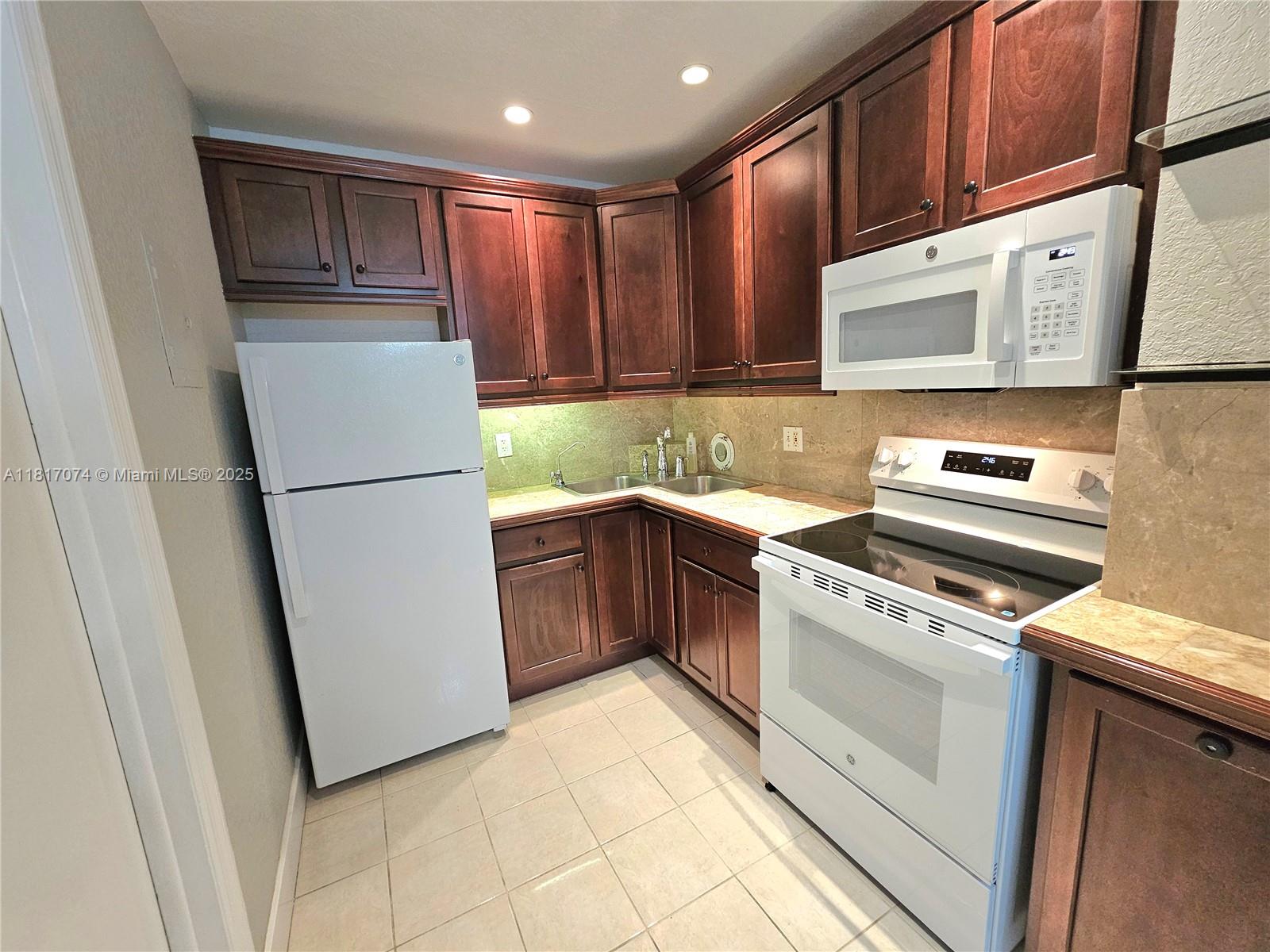 Property photo # 0