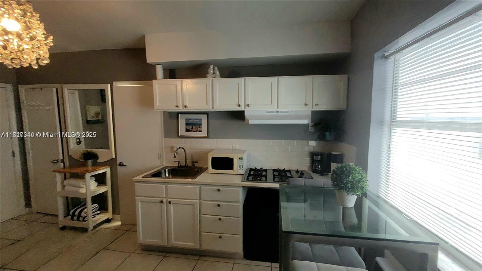 335 Ocean Dr #215, Miami Beach, Florida image 5