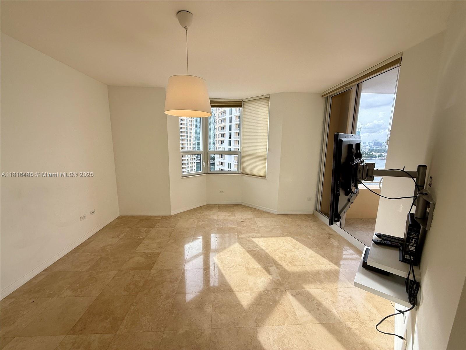 808 Brickell Key Dr #1603, Miami FL 33131