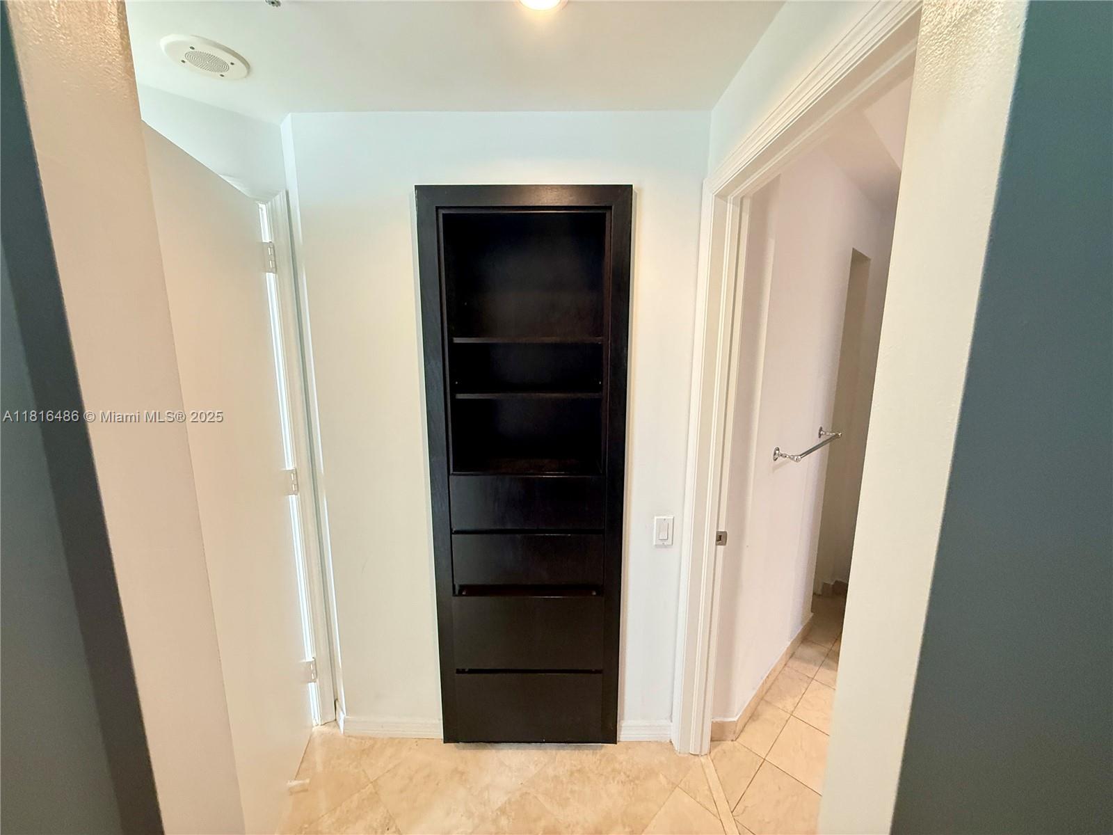 808 Brickell Key Dr #1603, Miami FL 33131