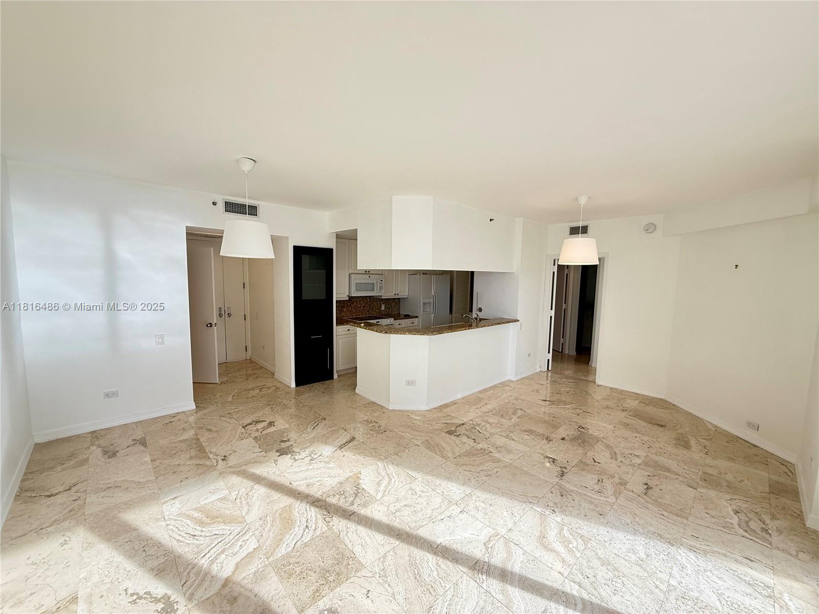 808 Brickell Key Dr #1603, Miami FL 33131