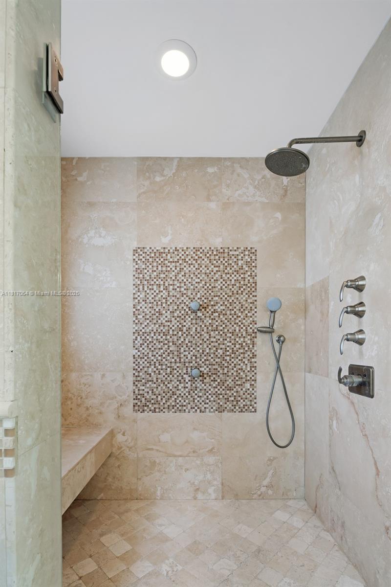 12985 Ortega Ln, North Miami, Florida image 13