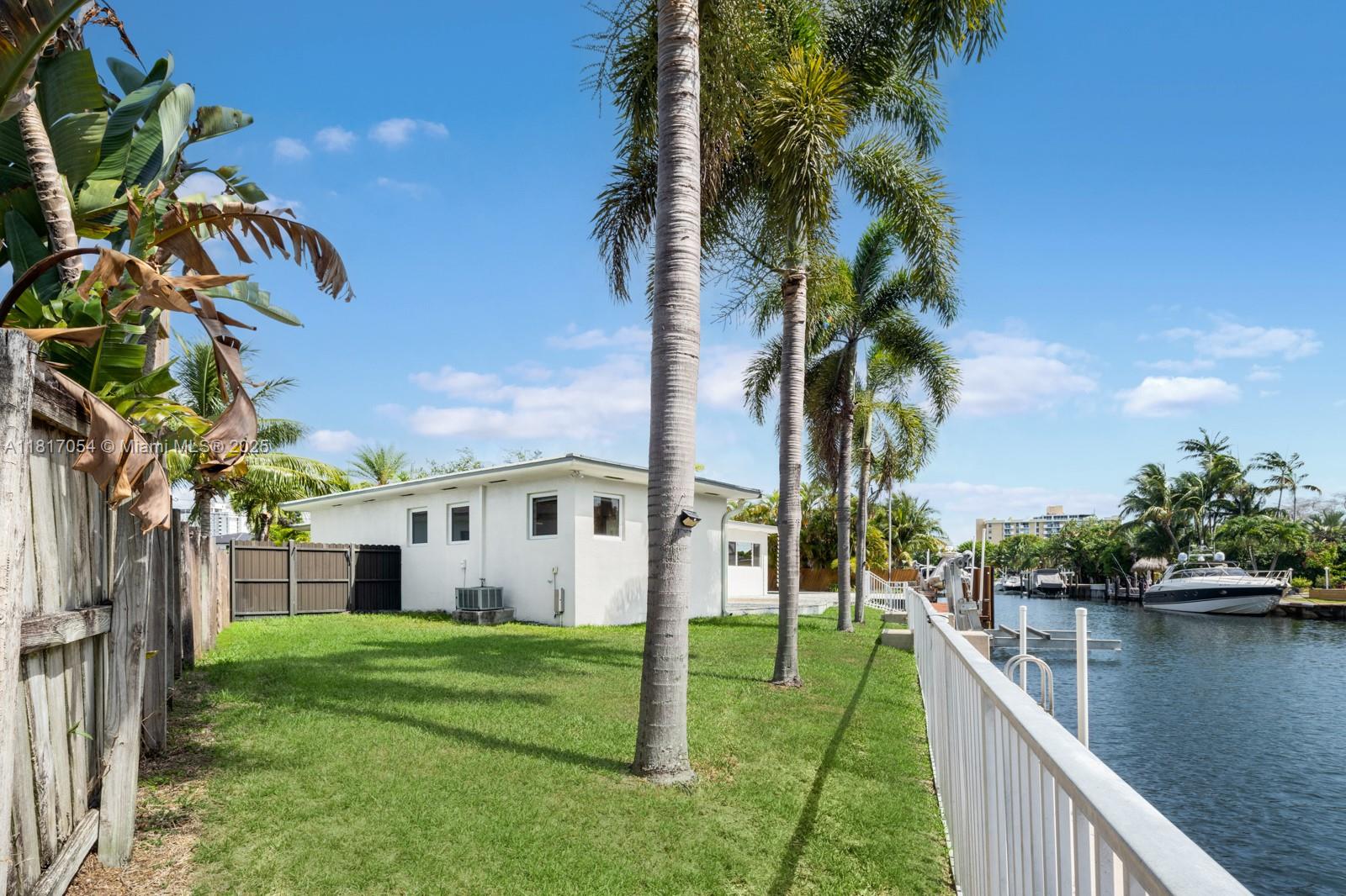 12985 Ortega Ln, North Miami, Florida image 34