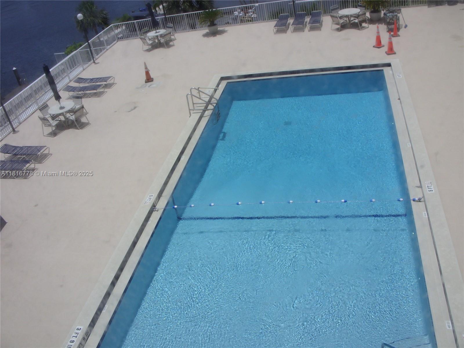 Residential, Hallandale Beach, Florida image 1