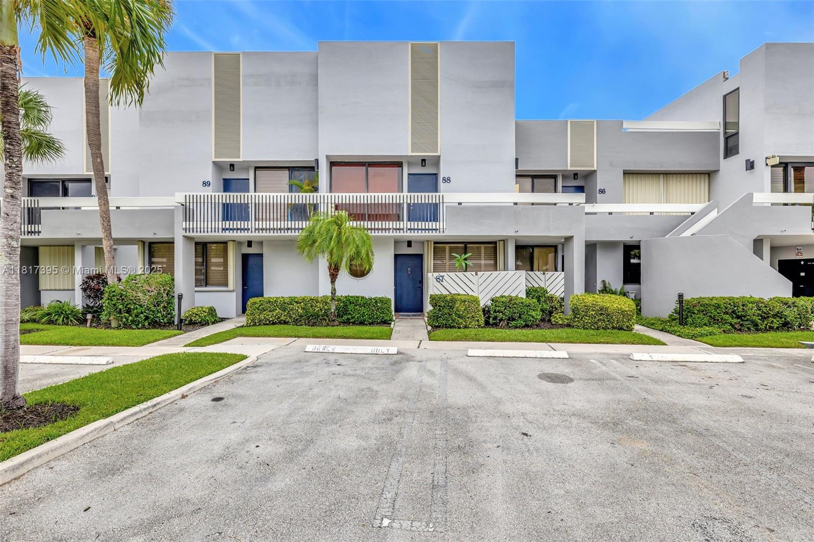 1100 SE 5th Ct #87, Pompano Beach, Florida image 1