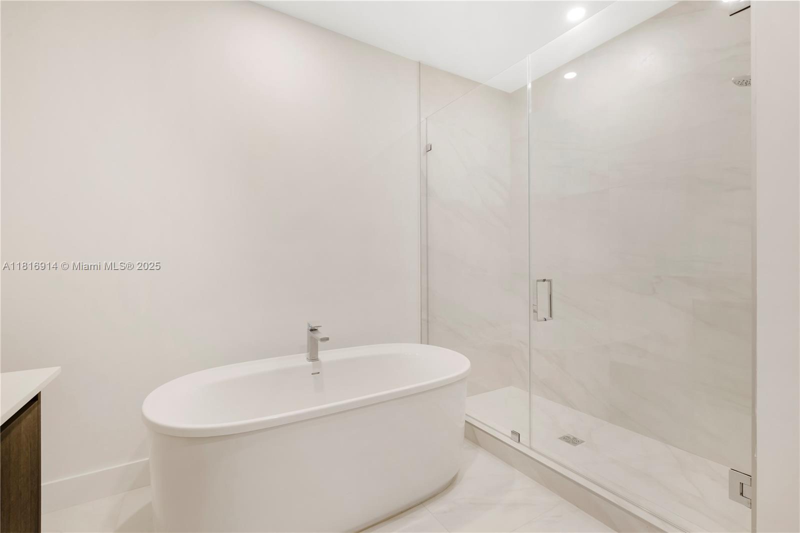 17550 Collins #1604, Sunny Isles Beach, Florida image 16