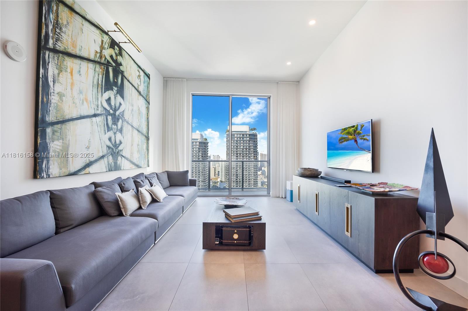 Apartamento para Alugar em Miami, FL