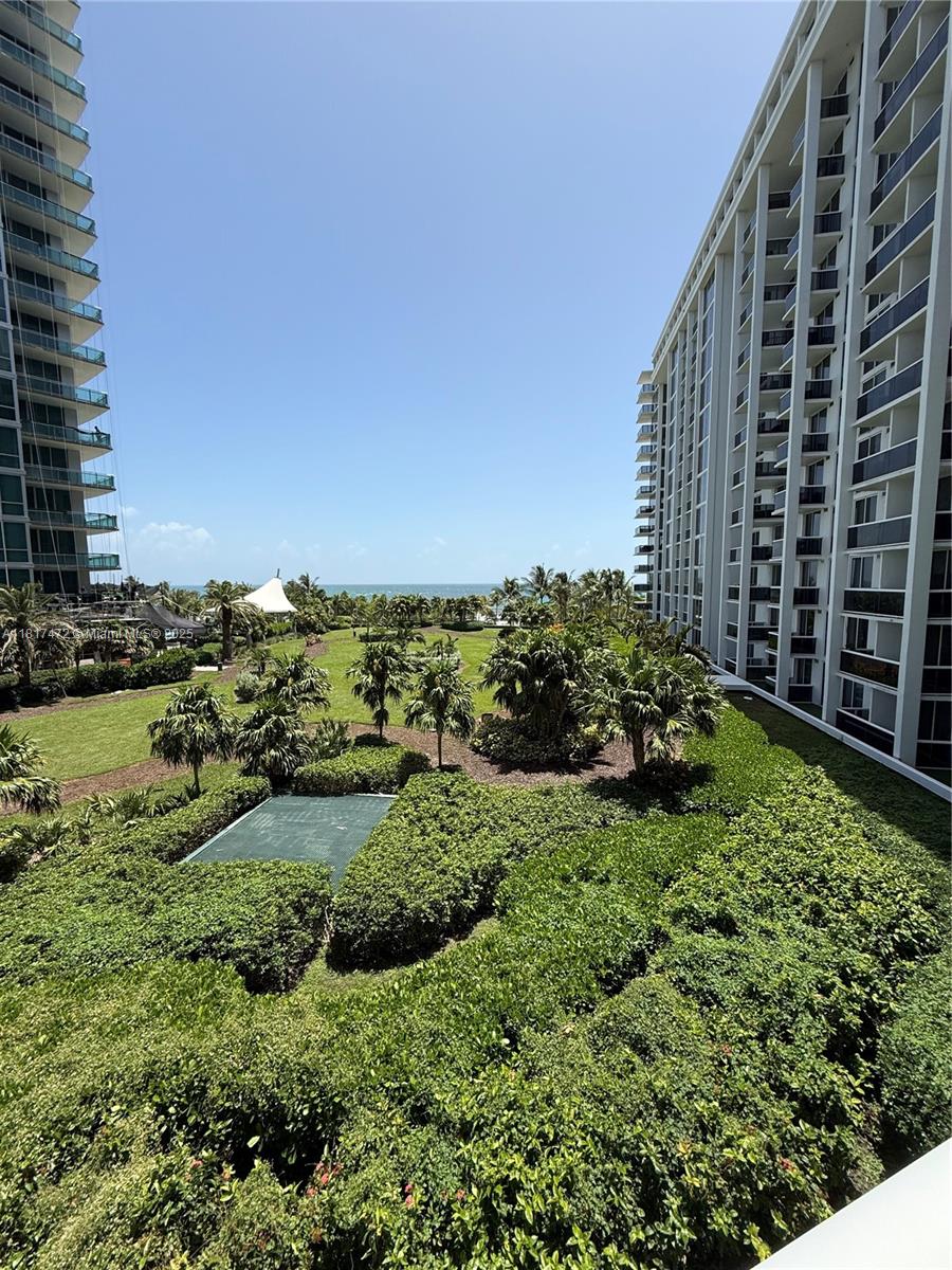 Condo for Rent in Bal Harbour, FL