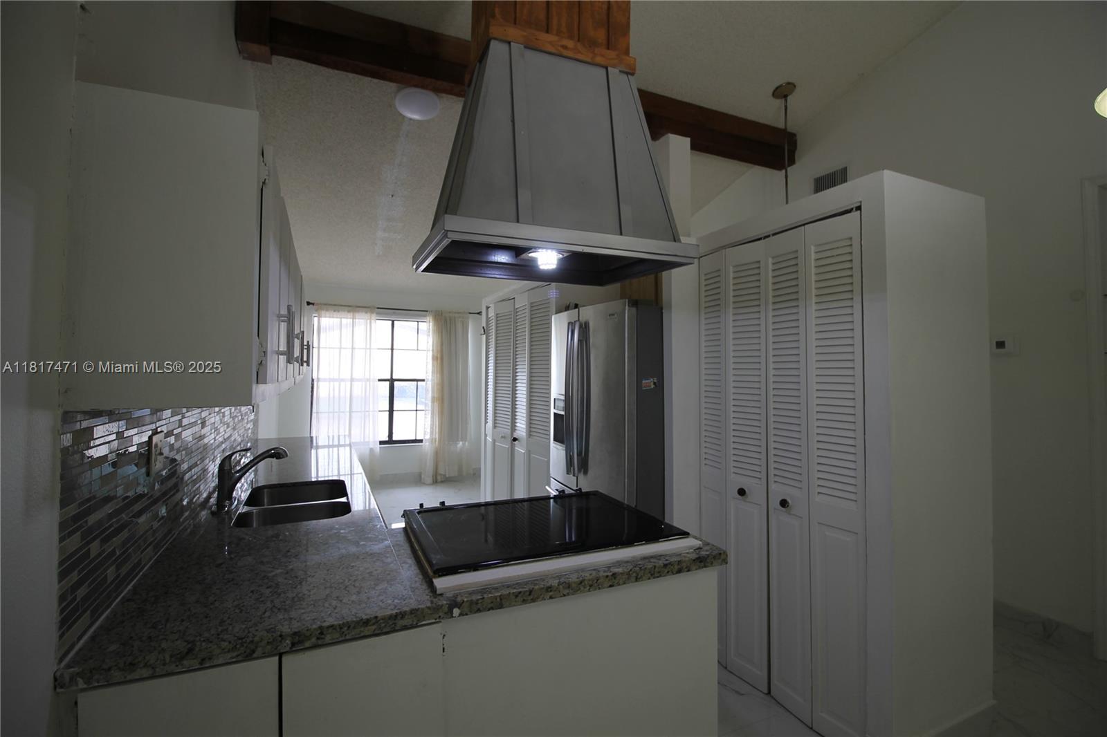 Property photo # 9