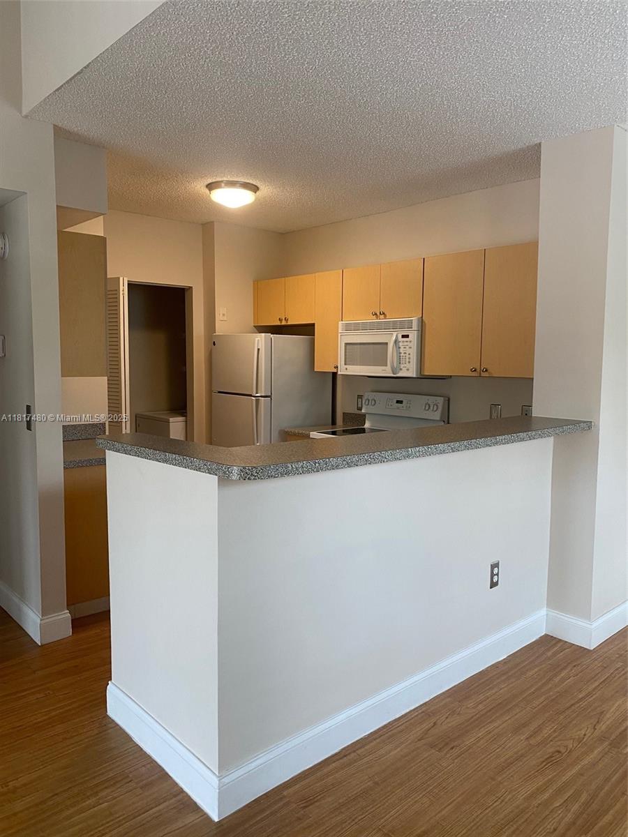 Property photo # 8