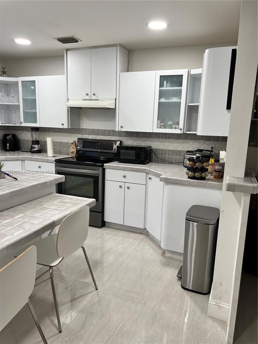 6284 SW 26th St, Miami, Florida image 22