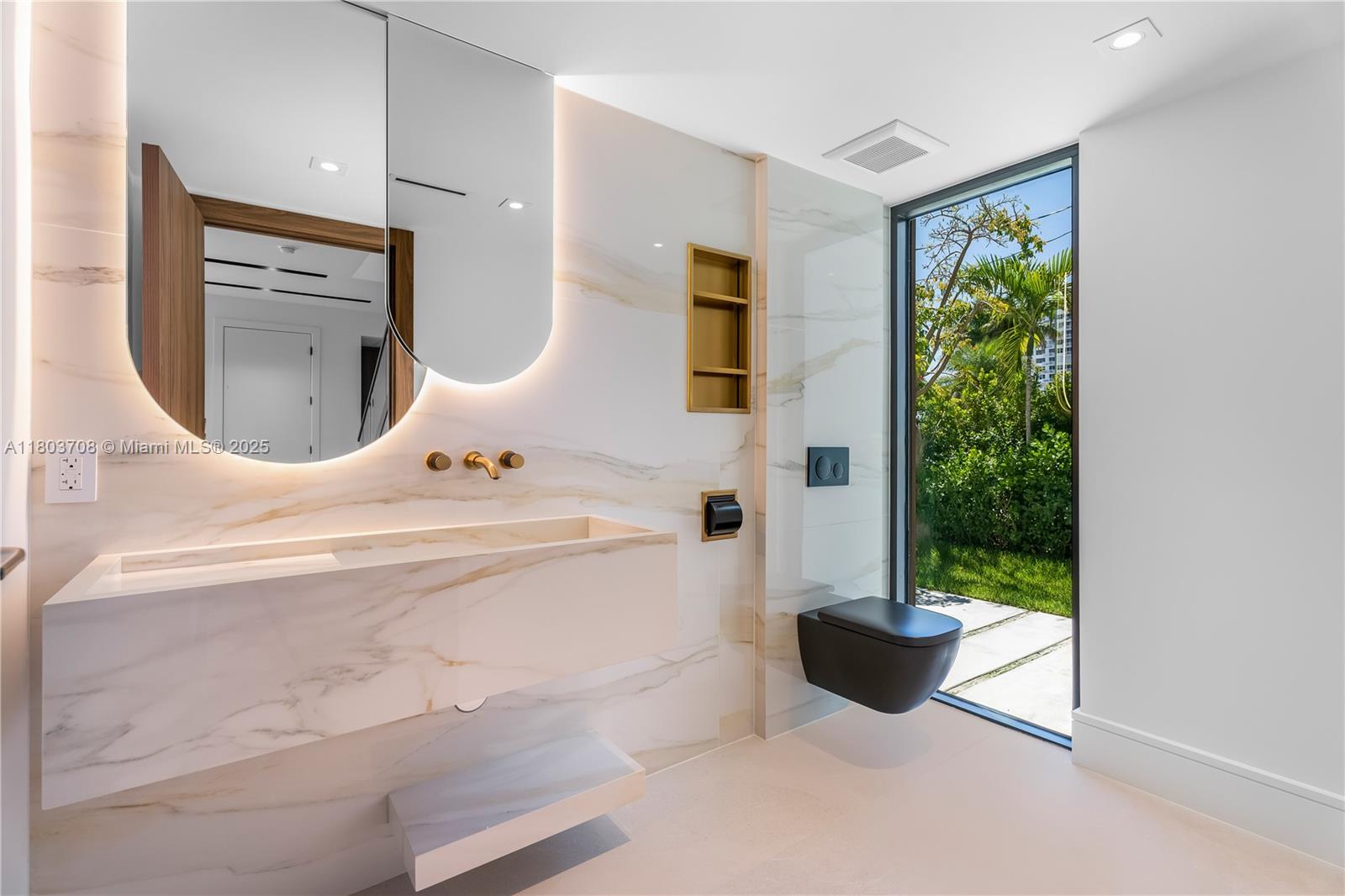 2037 NE 121st Rd, North Miami, Florida image 14
