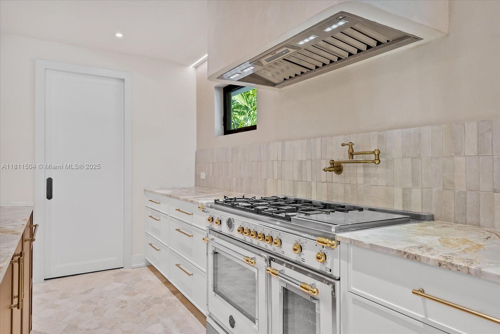 1267 SW 19th St, Miami, Florida image 3