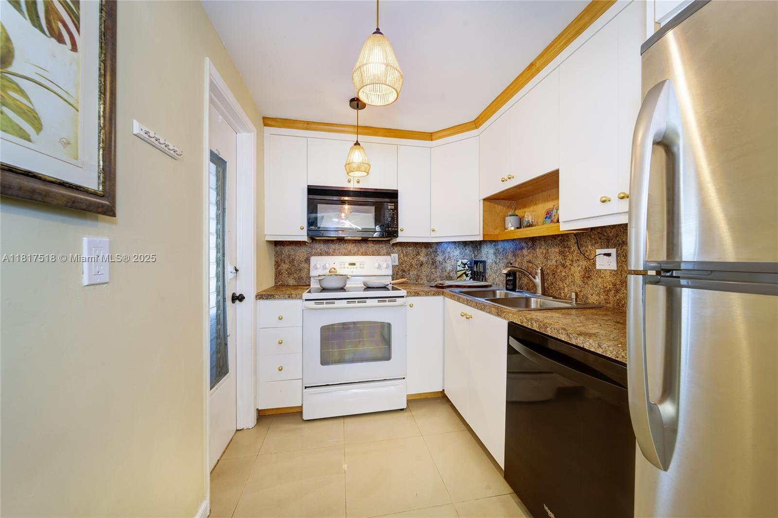 Property photo # 6