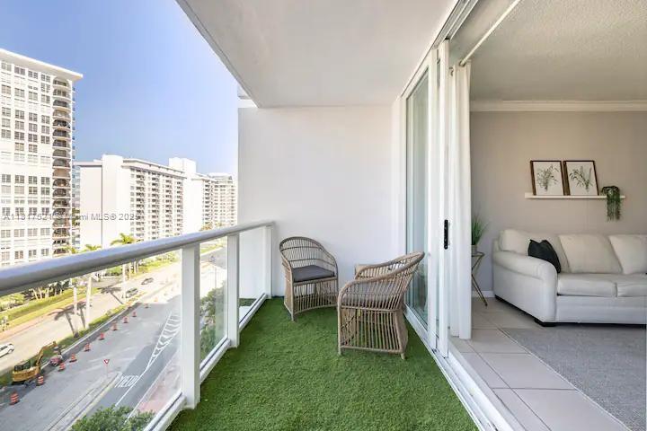 5601 Collins Ave #923, Miami Beach, Florida image 2