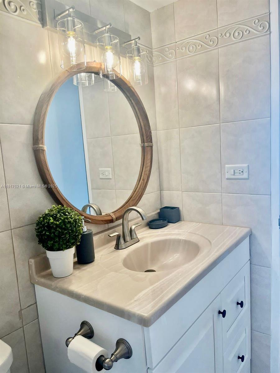 5601 Collins Ave #923, Miami Beach, Florida image 27