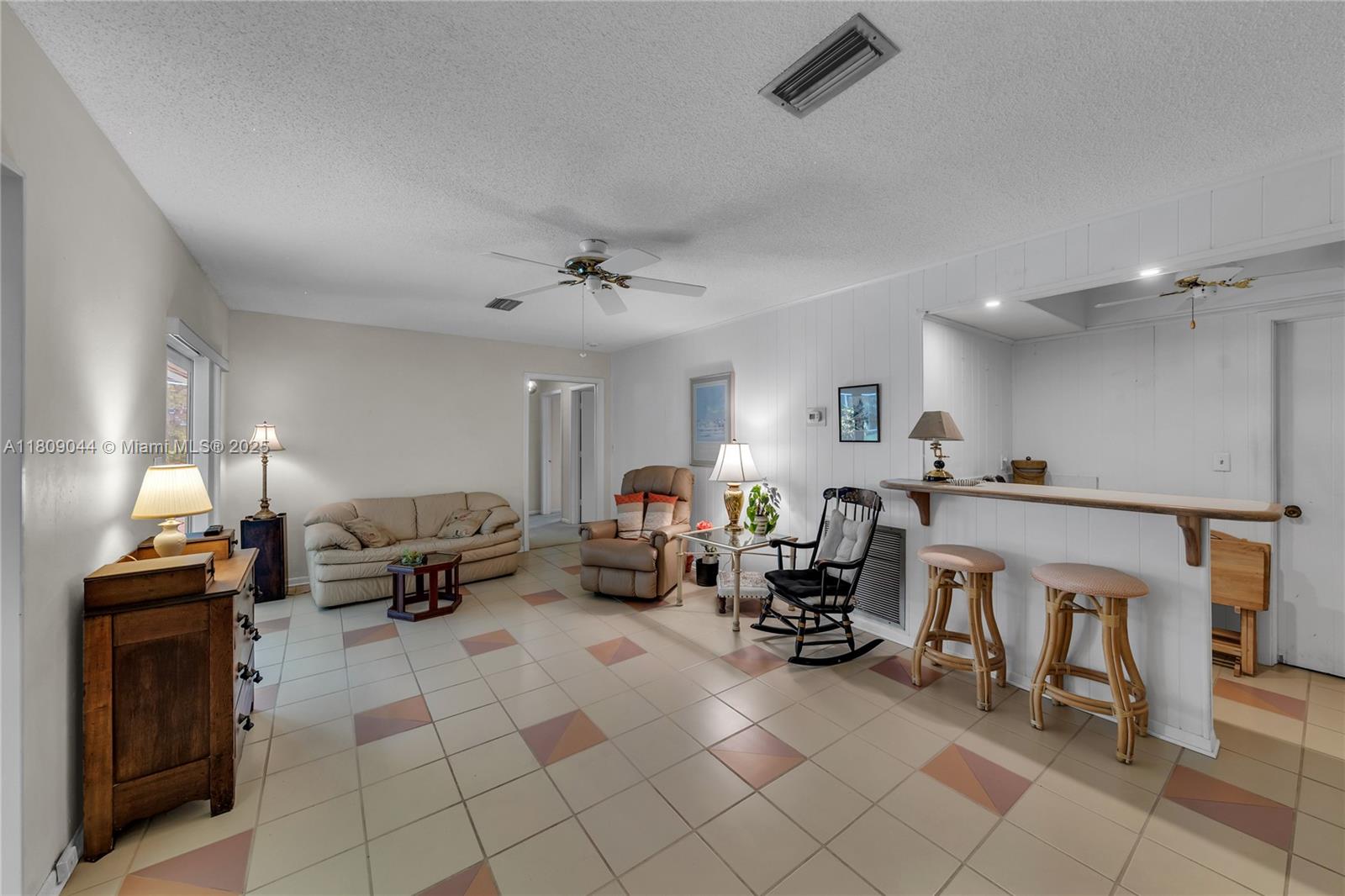 7541 SW 9th St, Plantation, Florida image 22