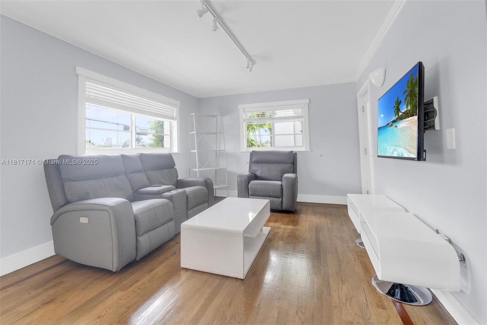 1100 11th St #208, Miami Beach, Florida image 3
