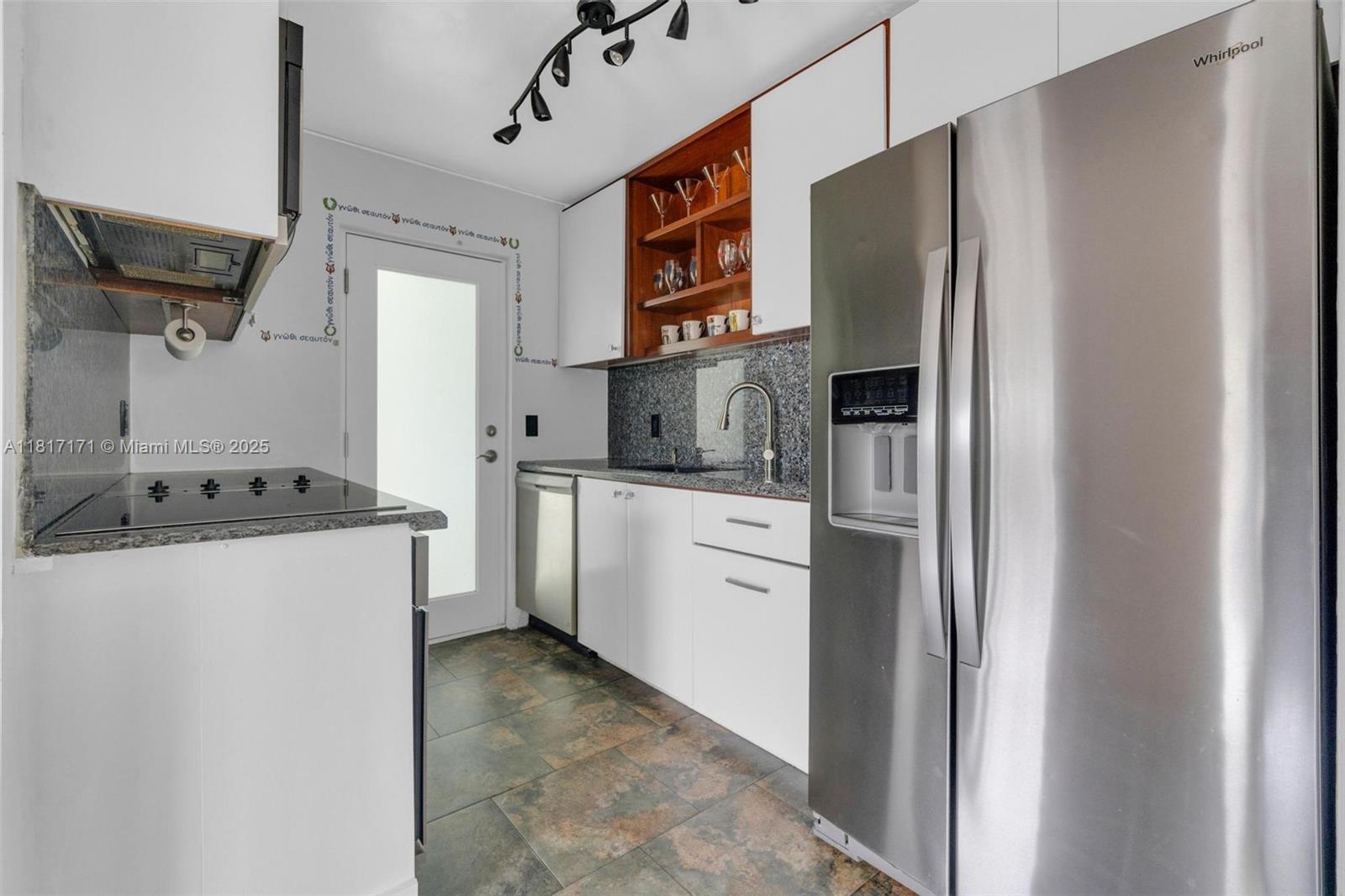 1100 11th St #208, Miami Beach, Florida image 9