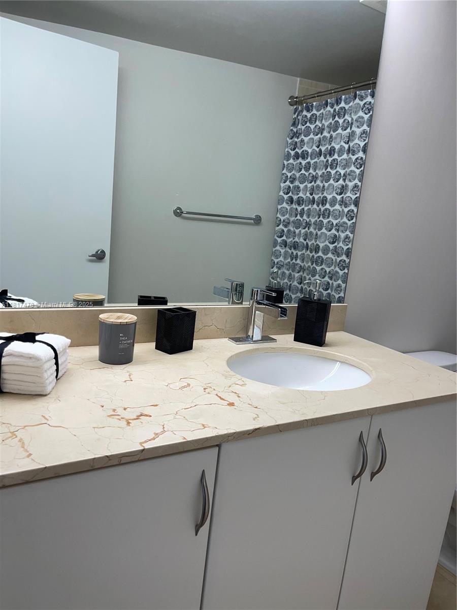 1750 N Bayshore Dr #1414, Miami, Florida image 19