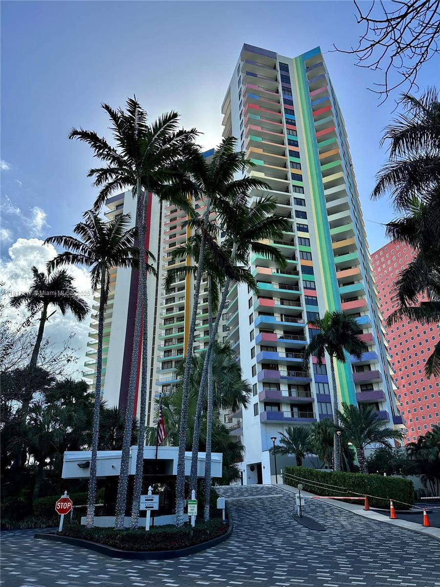 1581 Brickell Ave #PH108, Miami FL 33129
