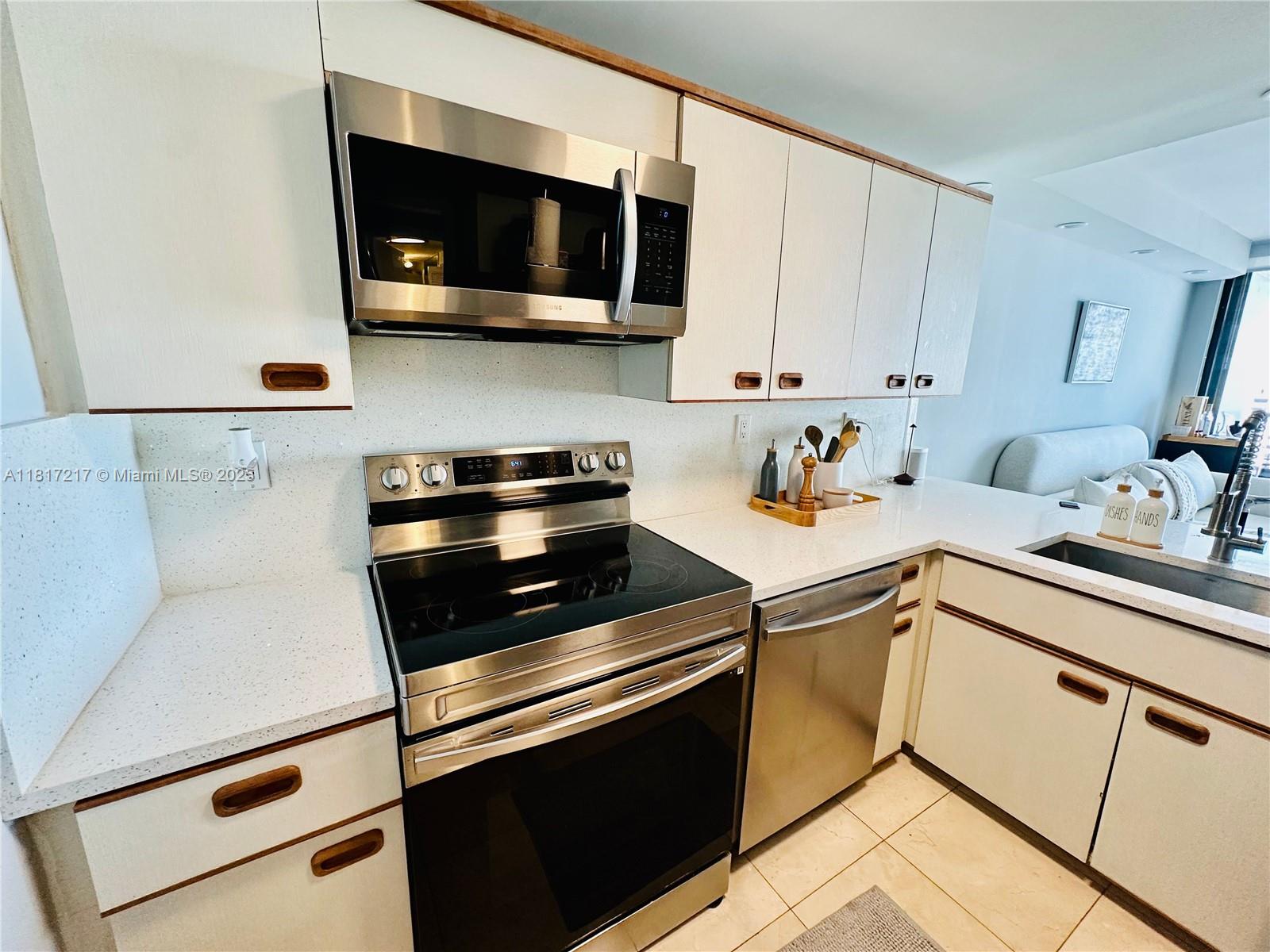 1581 Brickell Ave #PH108, Miami FL 33129