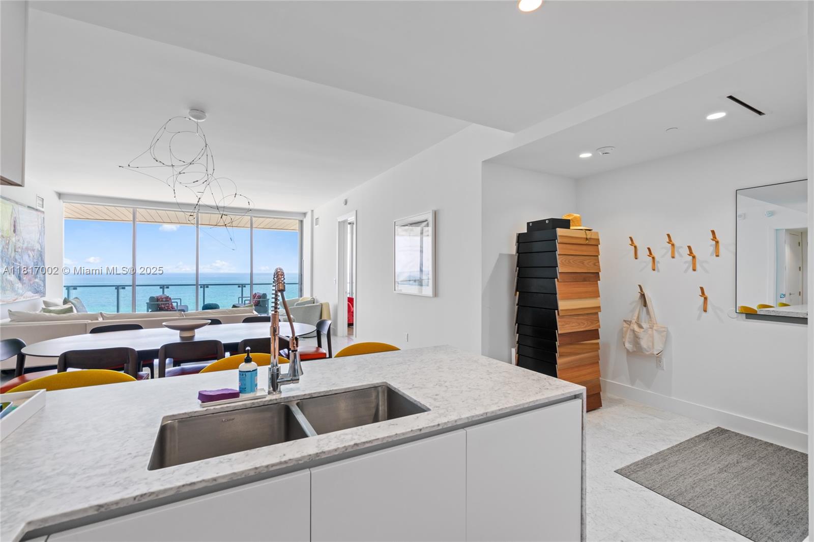 5775 Collins Ave #1602, Miami Beach, Florida image 10