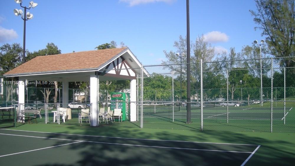 3740 Inverrary Dr #3D, Lauderhill, Florida image 25