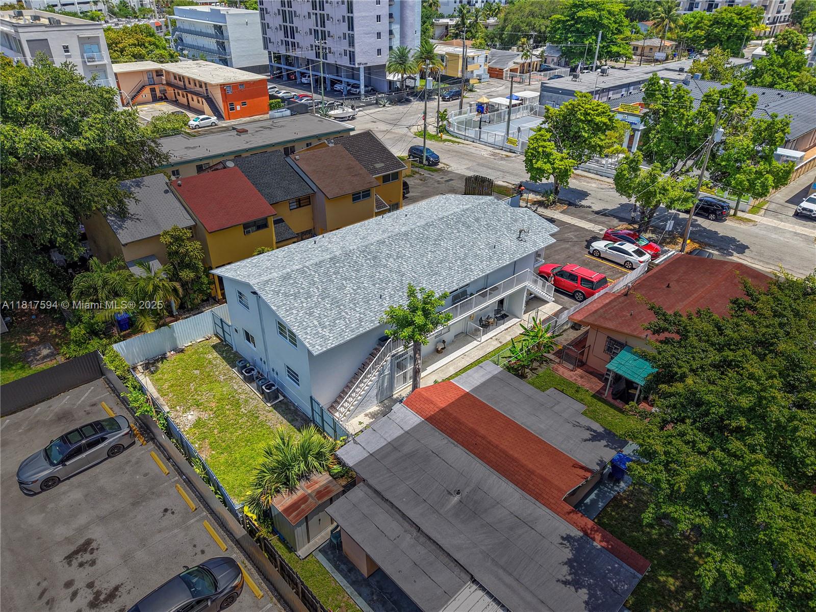 1621 NW 16th St, Miami, Florida image 5