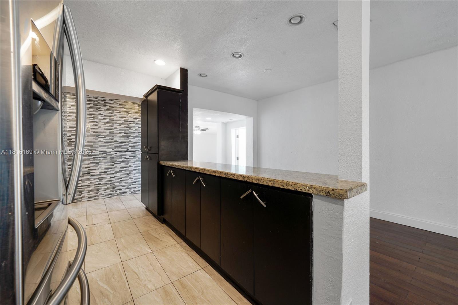 1104 NE 157th St, North Miami Beach, Florida image 10