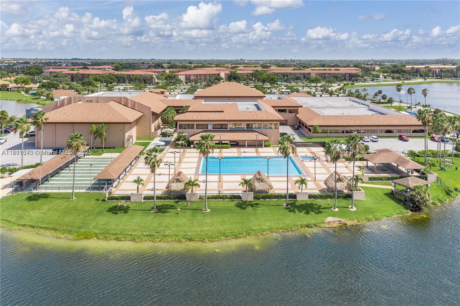 1650 SW 124th Ter #312D, Pembroke Pines, Florida image 1
