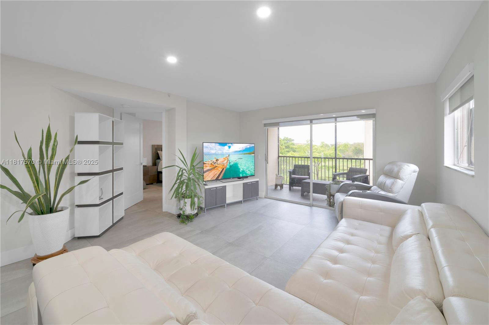 1650 SW 124th Ter #312D, Pembroke Pines, Florida image 2