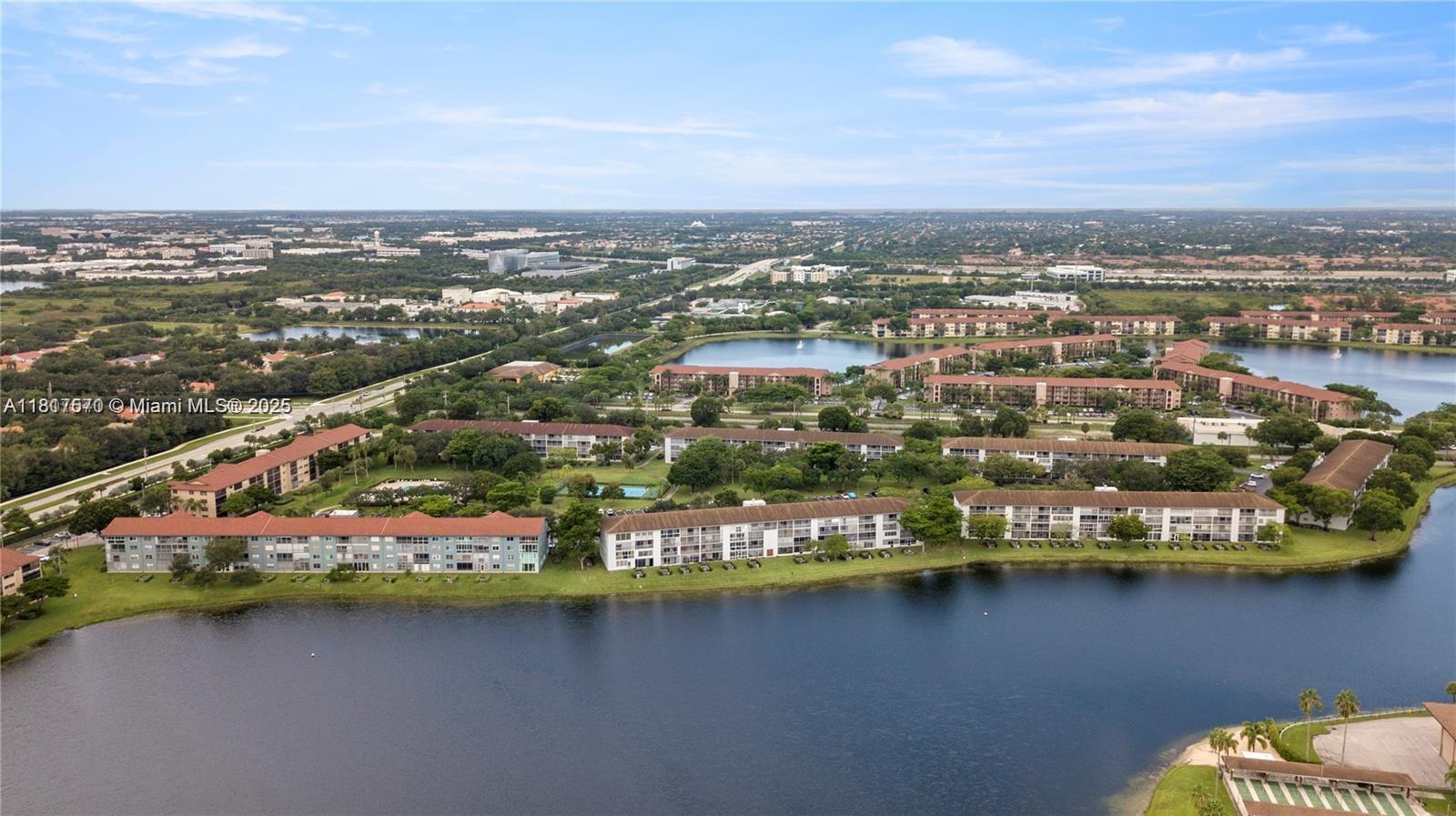 1650 SW 124th Ter #312D, Pembroke Pines, Florida image 35