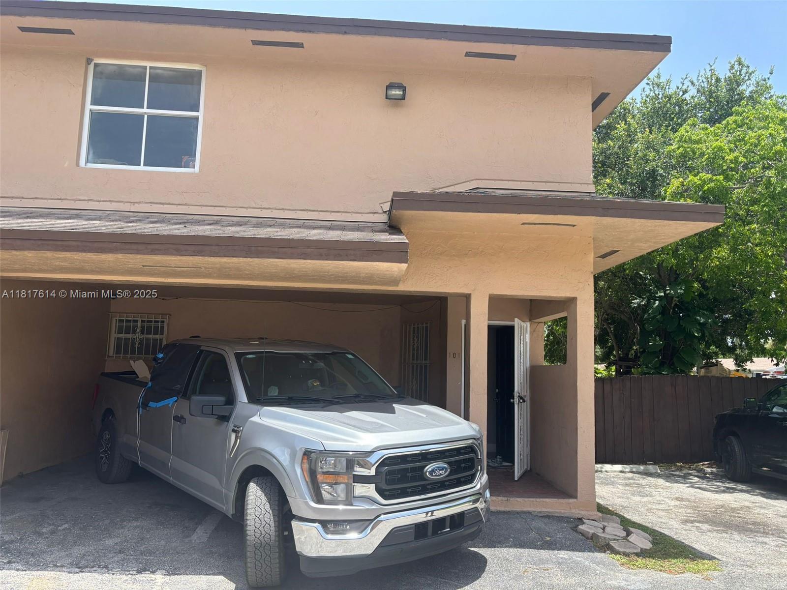 451 NE 136th St #I-101, North Miami, Florida image 2