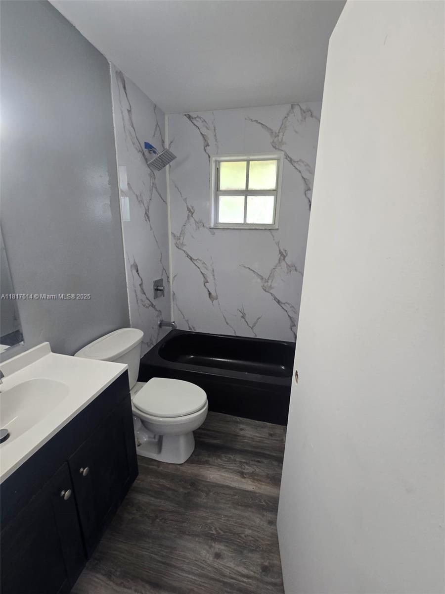 451 NE 136th St #I-101, North Miami, Florida image 4