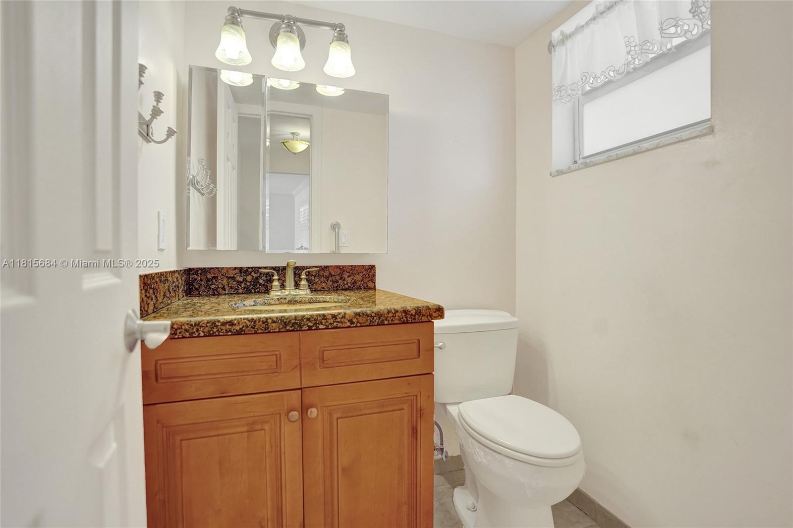 9 Colonial Club Dr #203, Boynton Beach, Florida image 11