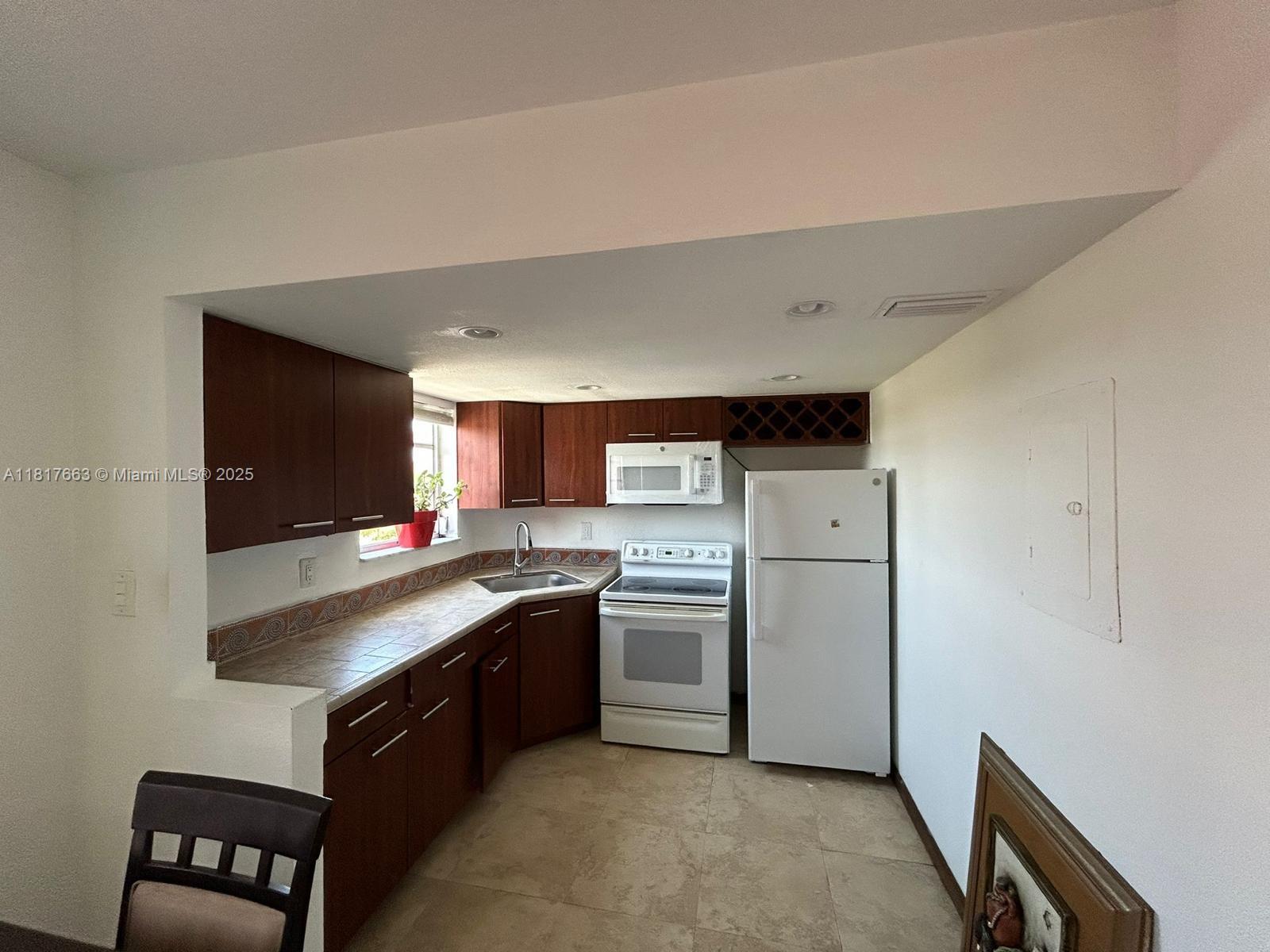 Property photo # 4