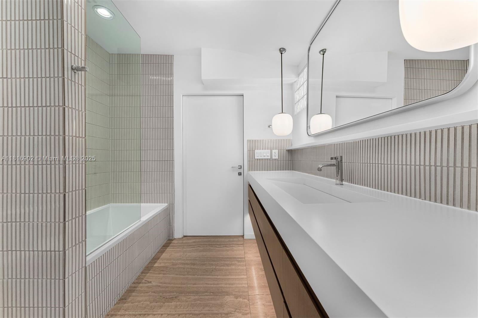 1250 NE 87th St, Miami, Florida image 38