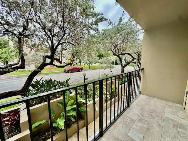 110 Salamanca Ave #207, Coral Gables, Florida image 30