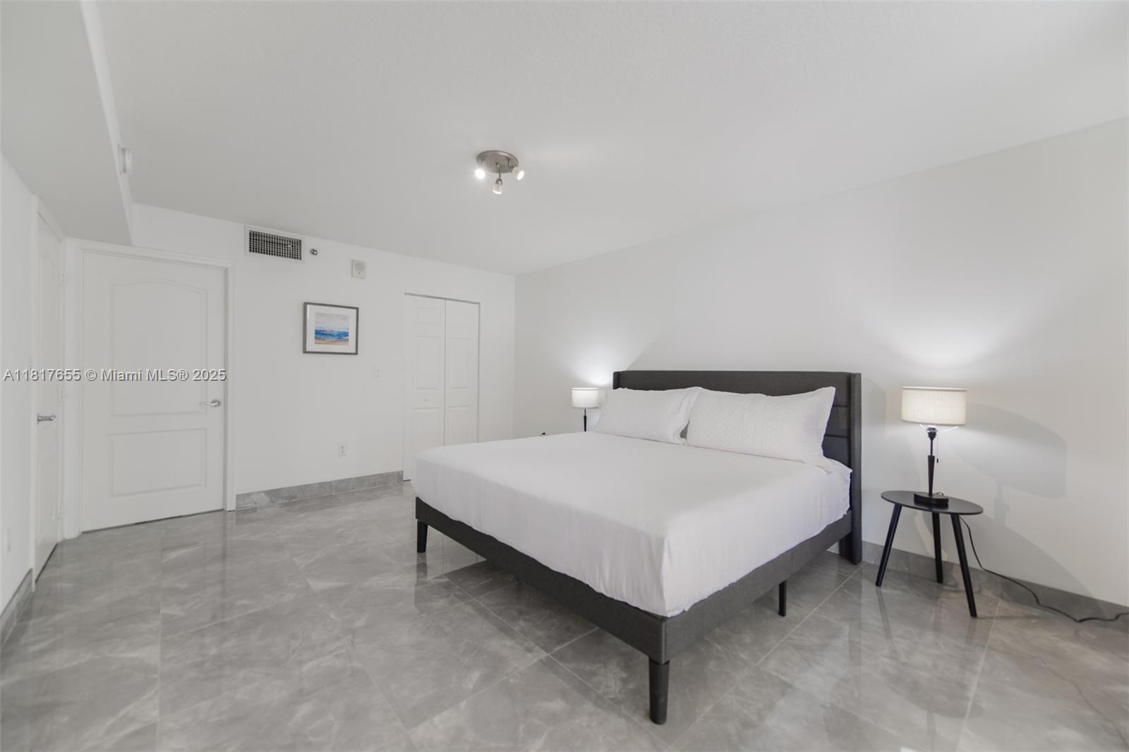 1200 Brickell Bay Dr #2112, Miami, Florida image 12